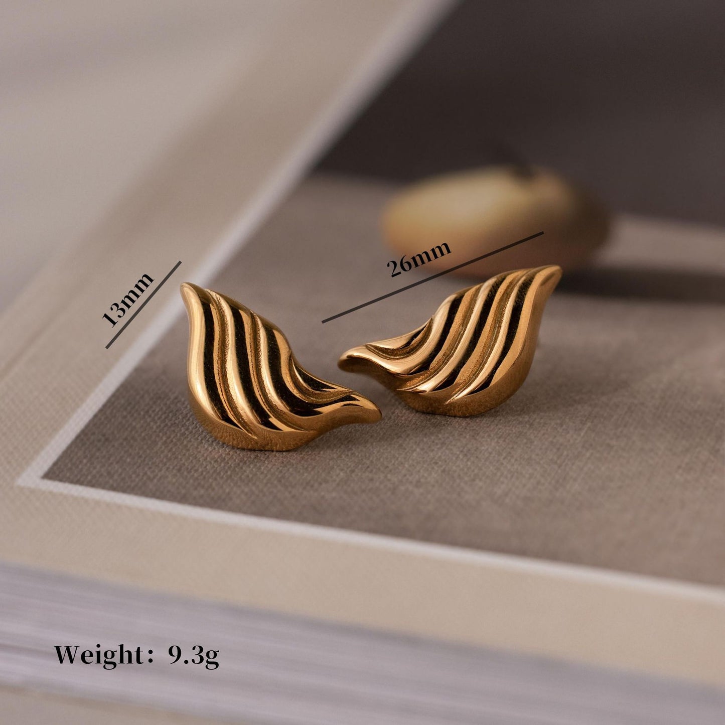 Vintage Gold Earrings Stainless Steel Textured Stud Earrings,Exquisite Geometric Three-Layer Wing Earrings, Fashionable Earring Accessories, Women/Girls Jewelry Gifts